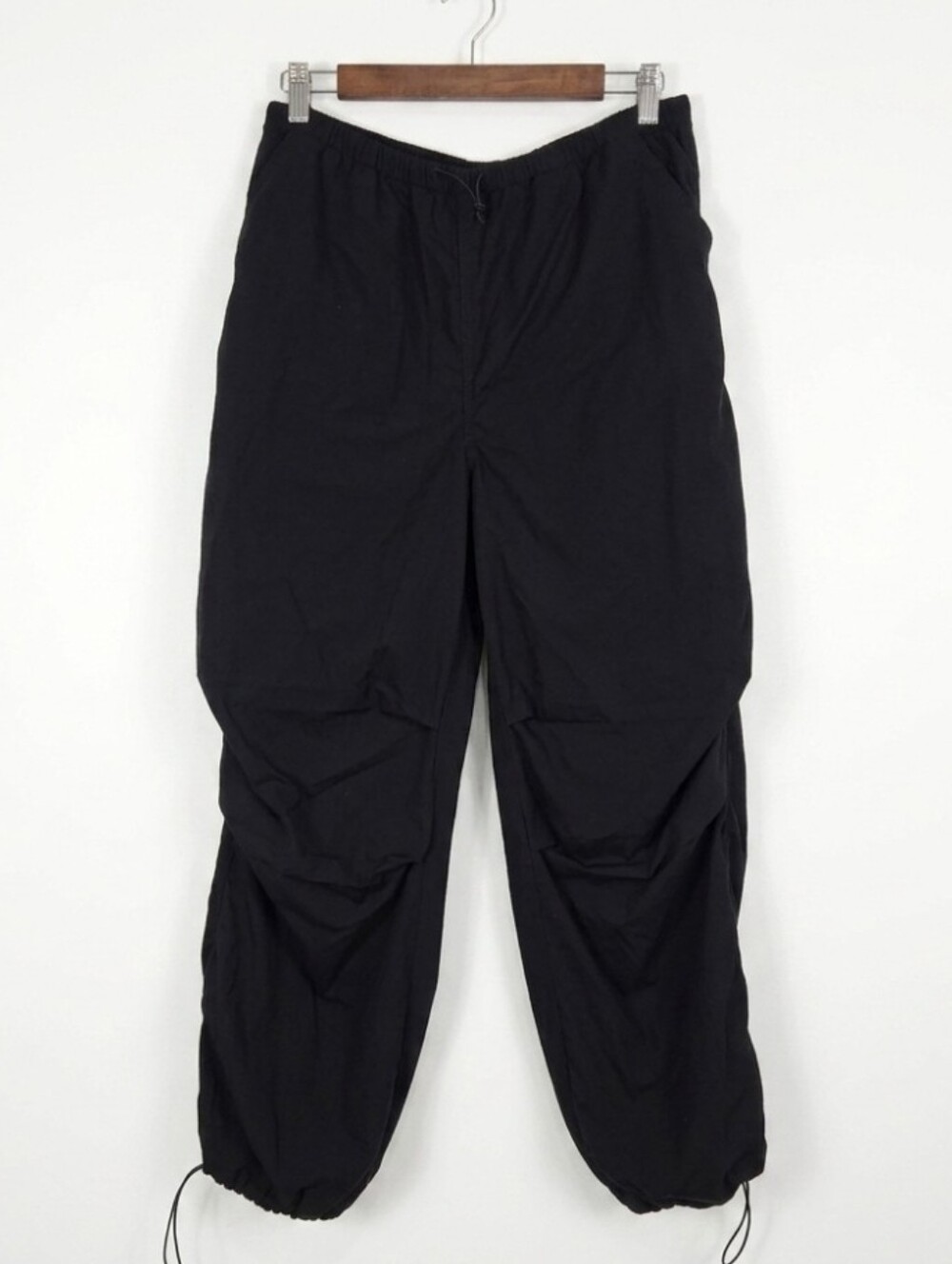 Divided H&M black cargo pants
